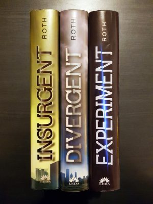Veronica Roth - Divergent / Insurgent / Experiment (3 vol.)
